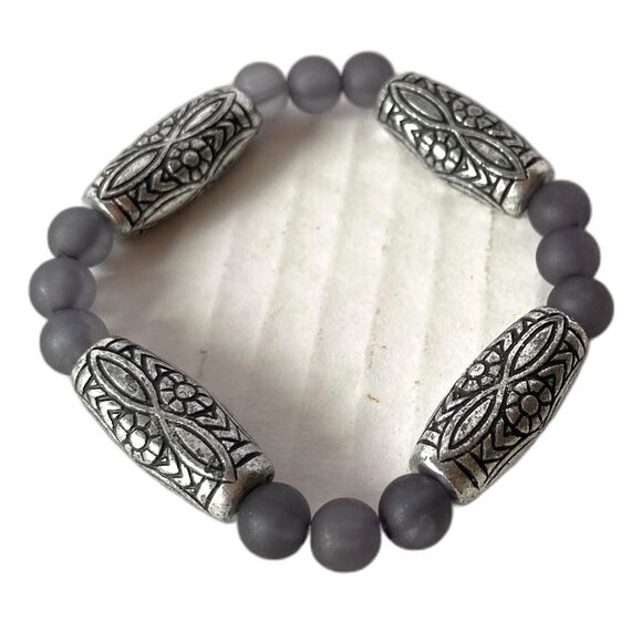 Infinity Bracelet Segmented Silvertone Statement Stretch Bracelet 8 Inches - Picture 4 of 12